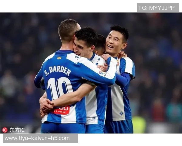 斯波称赞哈克斯本赛季表现稳定期待他展现神奇能力助球队逆转局势